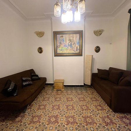 Appartement Dans Immeuble Haussmanien Algiers 外观 照片