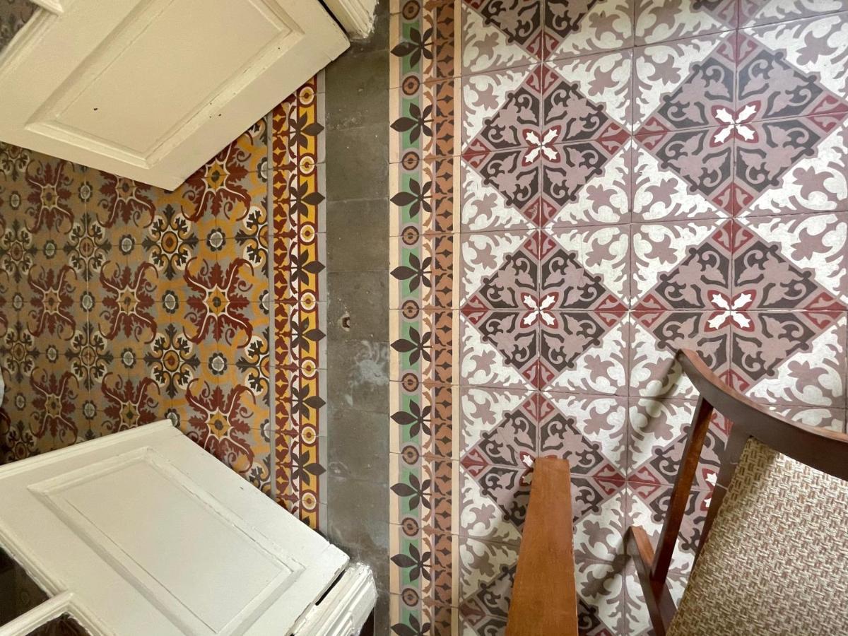 Appartement Dans Immeuble Haussmanien Algiers 外观 照片