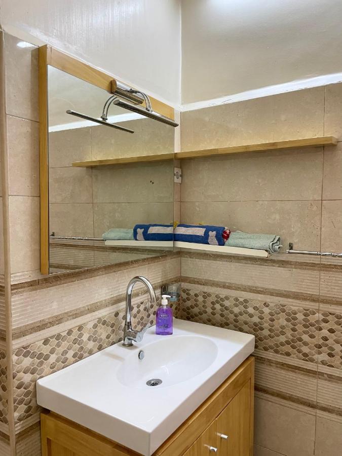 Appartement Dans Immeuble Haussmanien Algiers 外观 照片