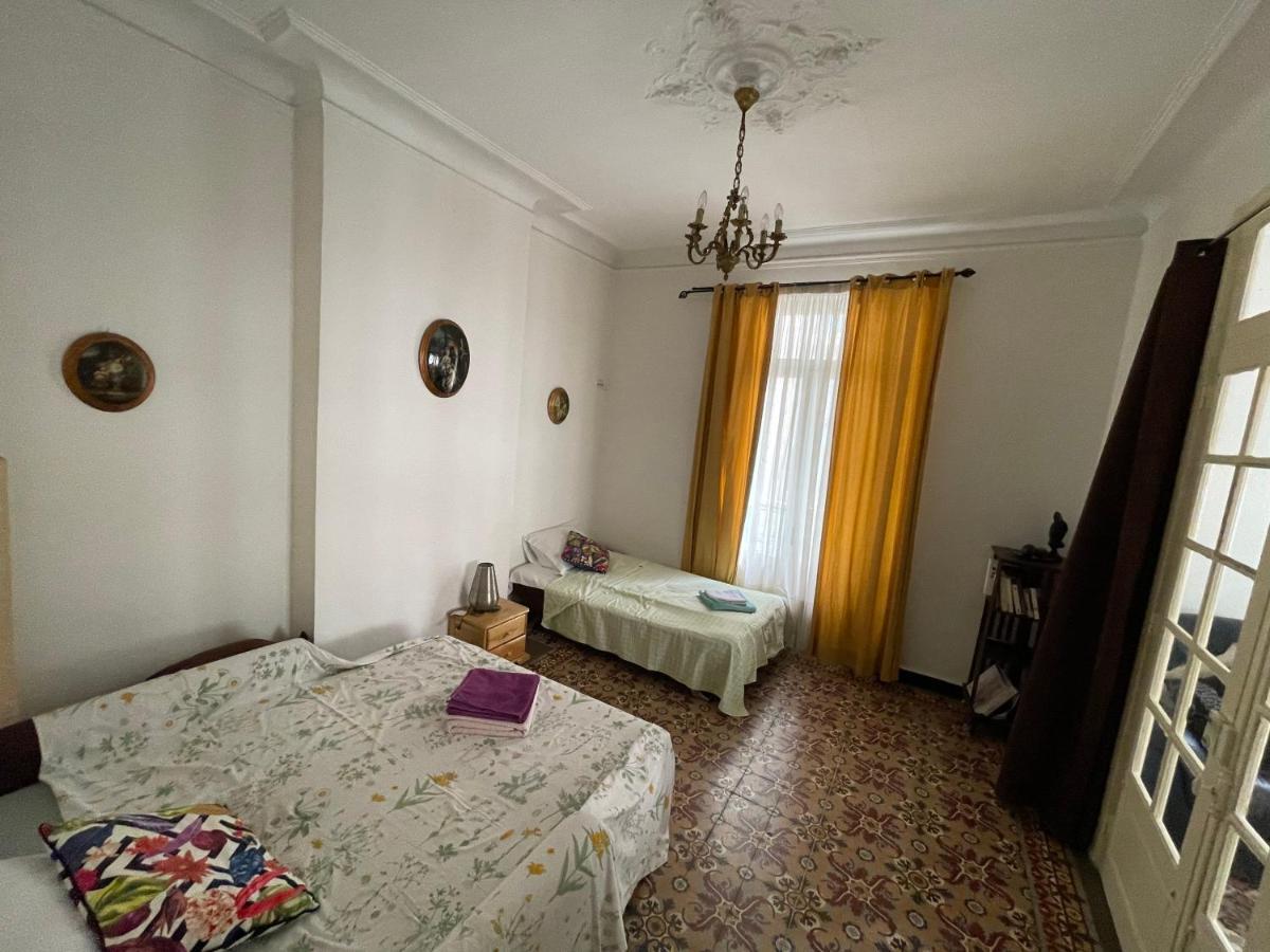 Appartement Dans Immeuble Haussmanien Algiers 外观 照片