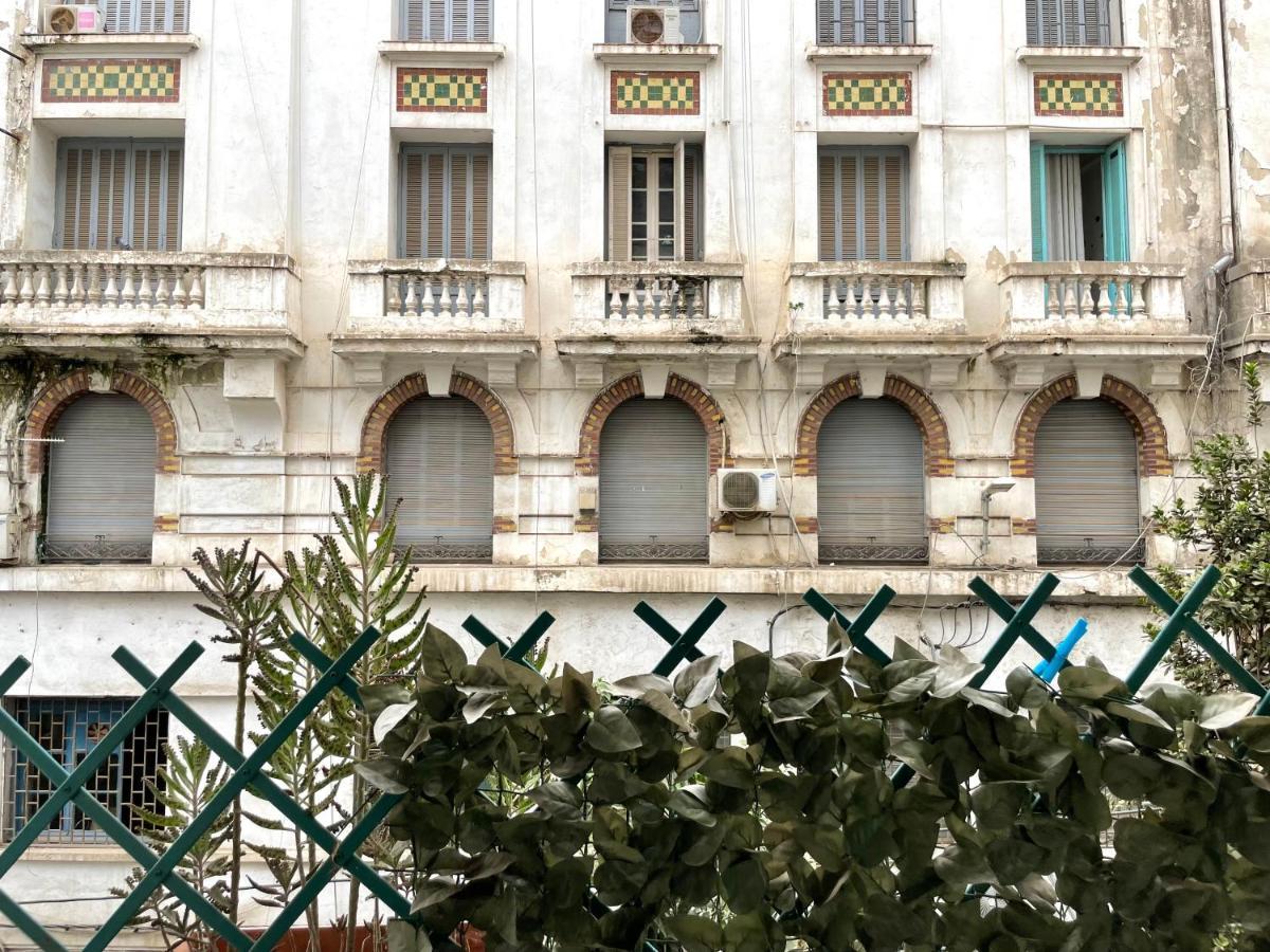 Appartement Dans Immeuble Haussmanien Algiers 外观 照片