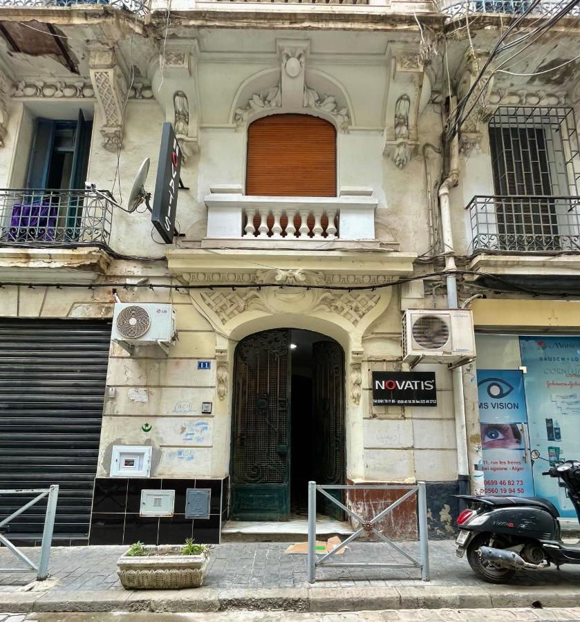 Appartement Dans Immeuble Haussmanien Algiers 外观 照片