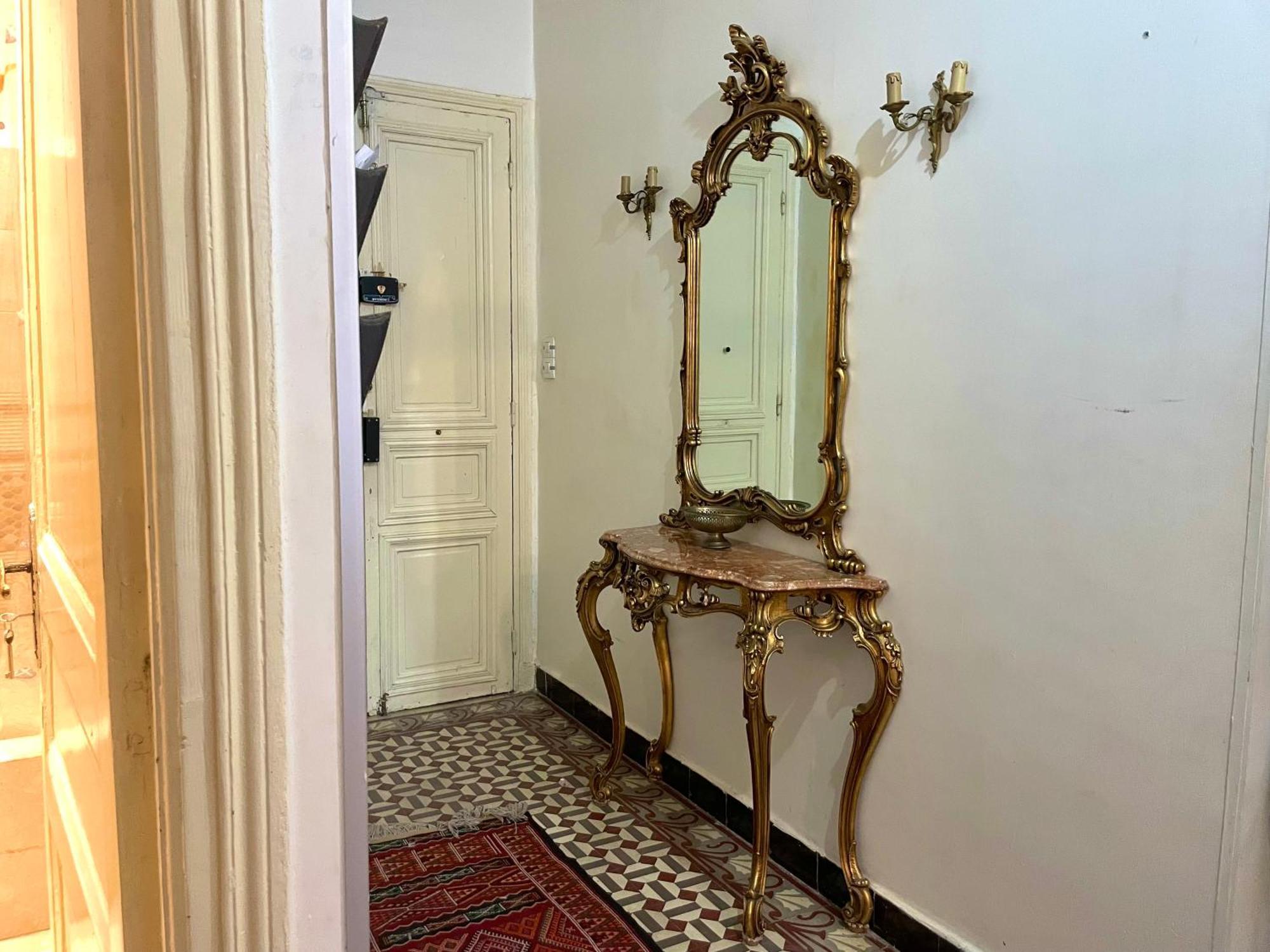 Appartement Dans Immeuble Haussmanien Algiers 外观 照片