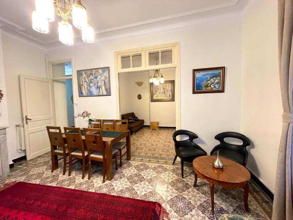 Appartement Dans Immeuble Haussmanien Algiers 外观 照片