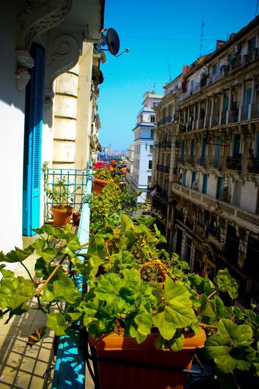 Appartement Dans Immeuble Haussmanien Algiers 外观 照片